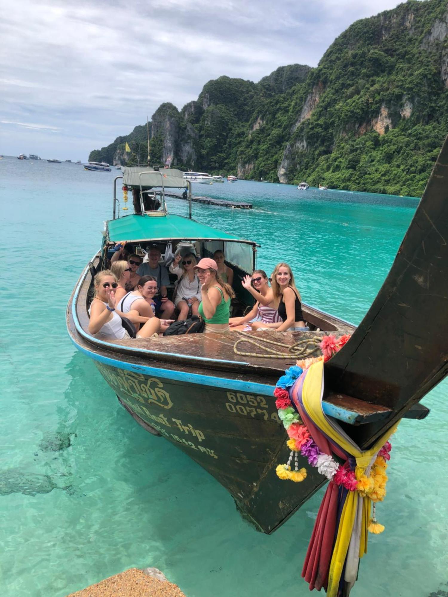 Sweed Dee Hostel Kepulauan Phi Phi Bagian luar foto