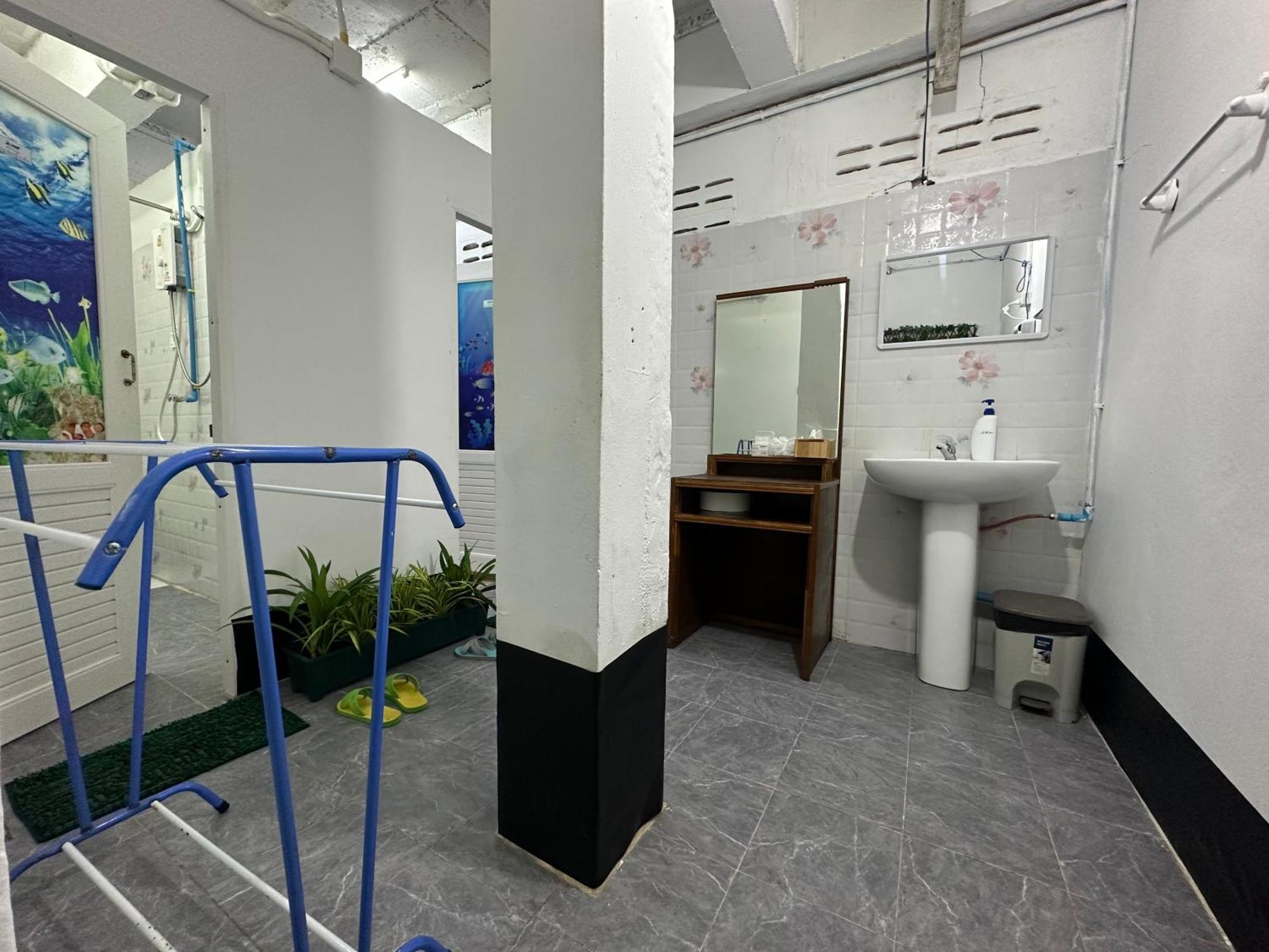 Sweed Dee Hostel Kepulauan Phi Phi Bagian luar foto