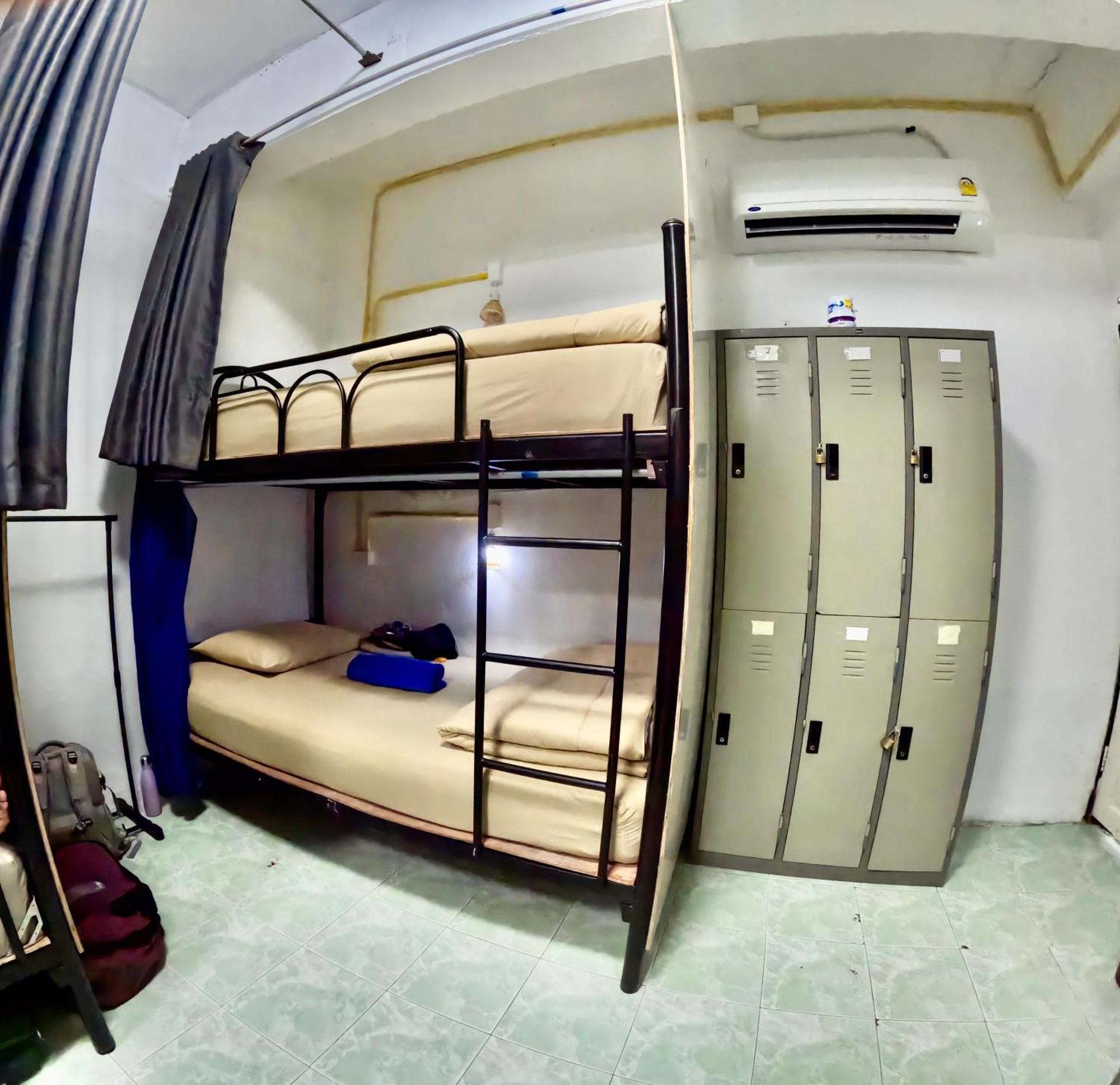 Sweed Dee Hostel Kepulauan Phi Phi Bagian luar foto